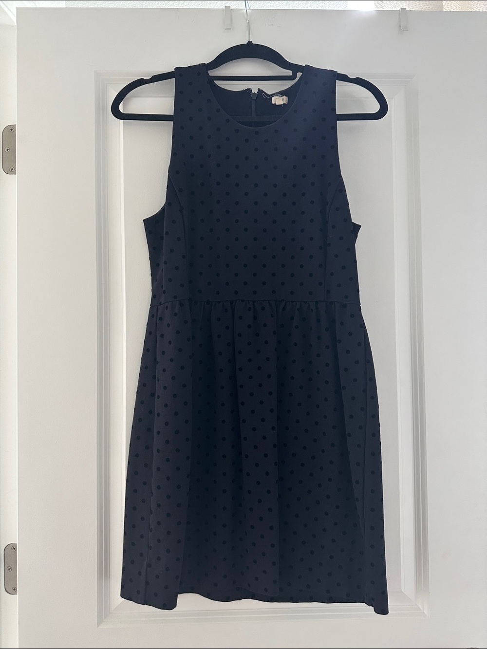 Women’s black Polka Dot Sleeveless Dress